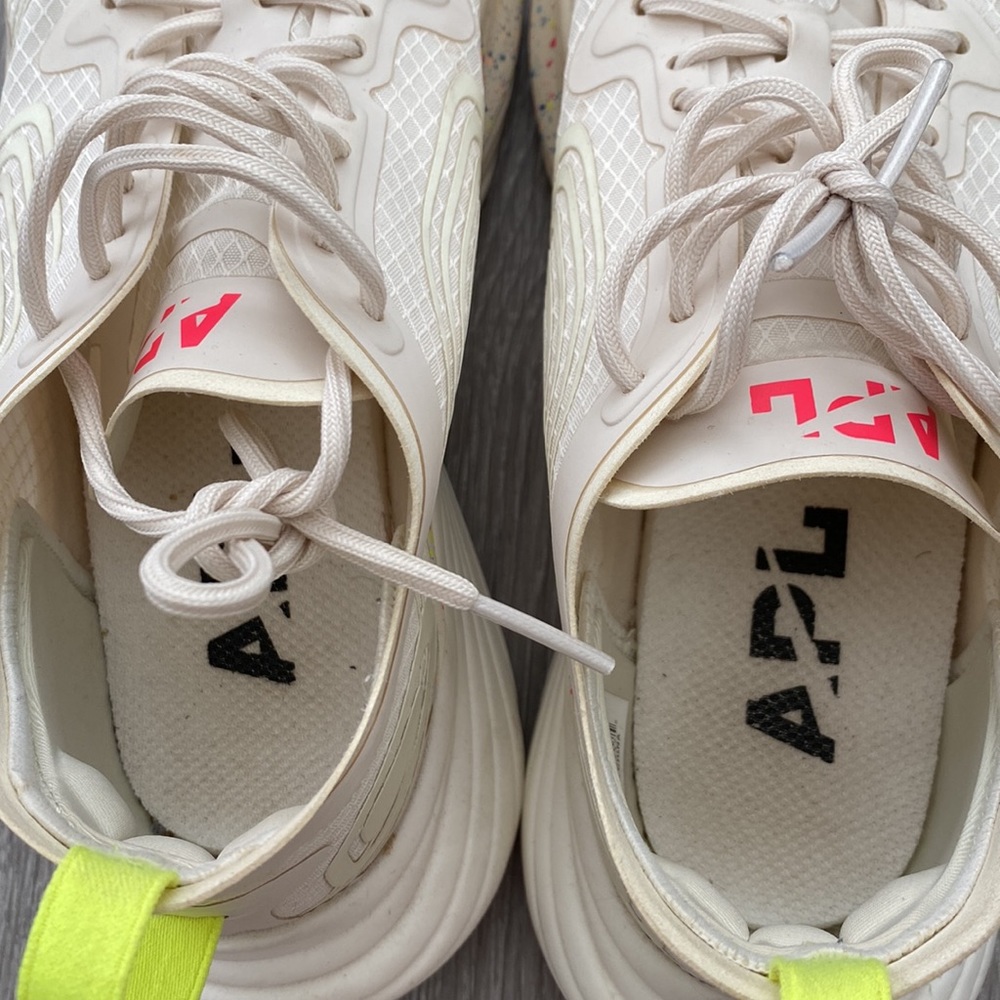 Apl Streamline Pristine Multi Speckle 6 - image 4